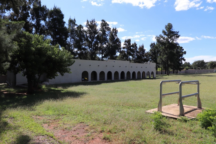 4 Bedroom Property for Sale in Wilkoppies North West